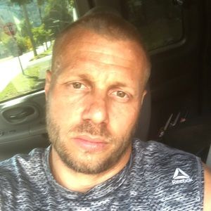 Meet your Posher, Troy